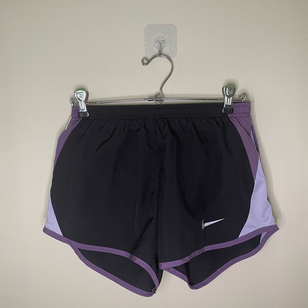 XS Nike women's athletic shorts
